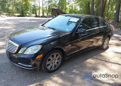 2012 Mercedes-Benz E 350 4Matic z USA, uszkodzony, nr VIN WDDHF8JB3CA654947